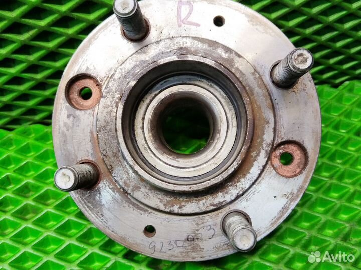 Задняя ступица Mitsubishi carisma