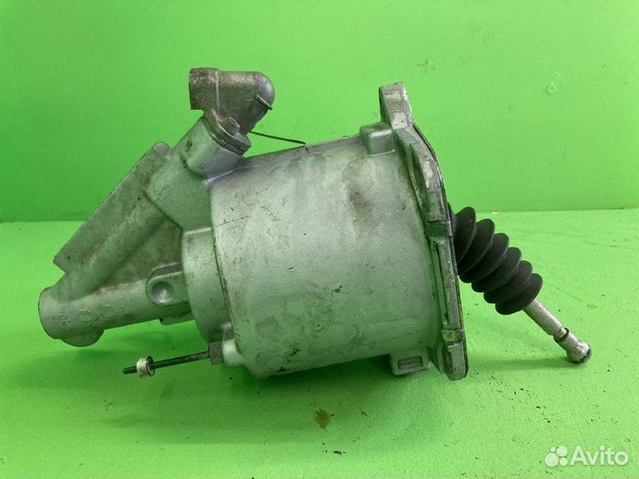 Пневмо-гидравлический усилитель сцепления scania P