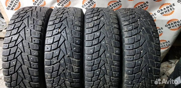 Dunlop SP Winter Ice 01 185/60 R15