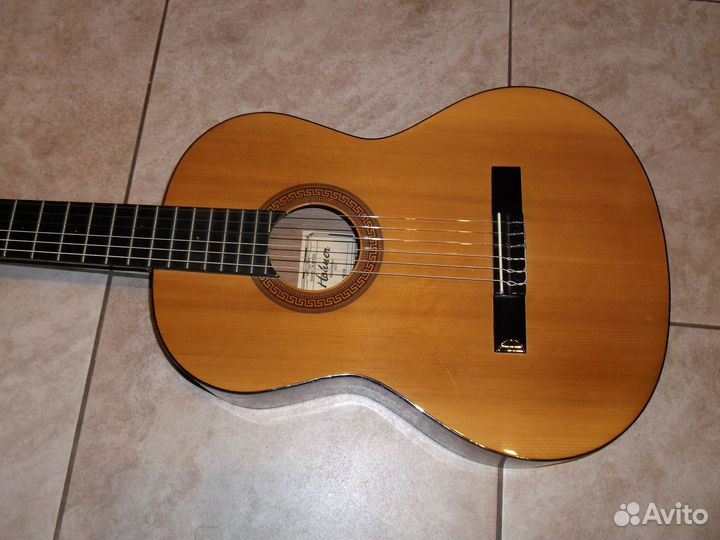Классическая гитара hohner HC06 с чехлом