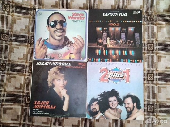 Винил мелодия и демократы