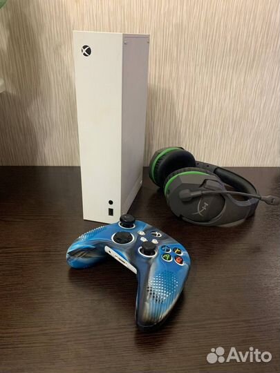Консоль Xbox Series S
