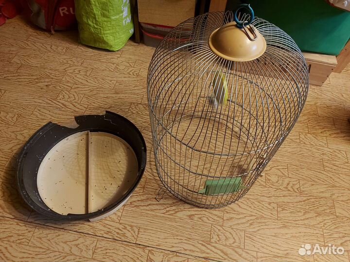 Клетки и аксессуары для попугая и грузына