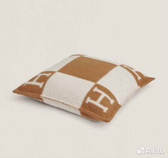 Декоративные подушки Hermès