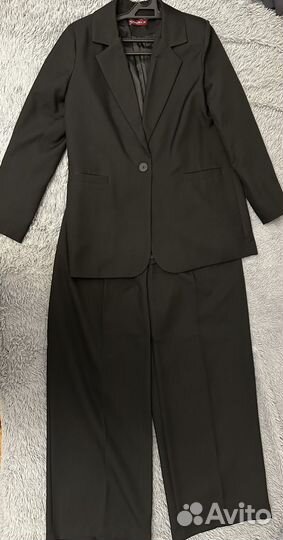 Брючный костюм женский 48