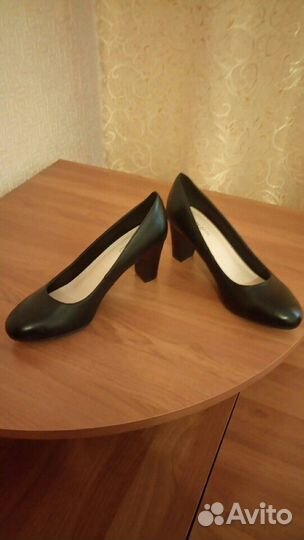 Новые Туфли р.37