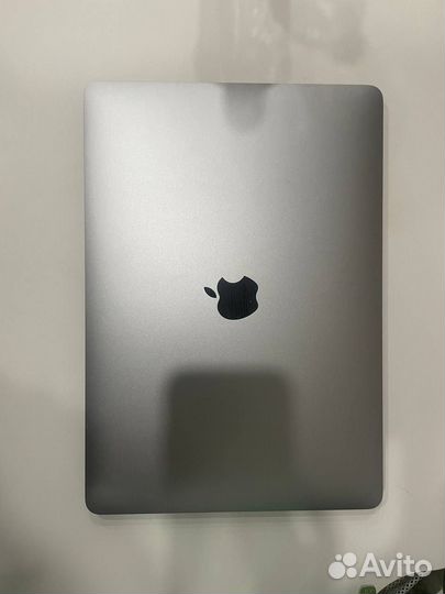 Macbook pro 13 2020 i5 512gb