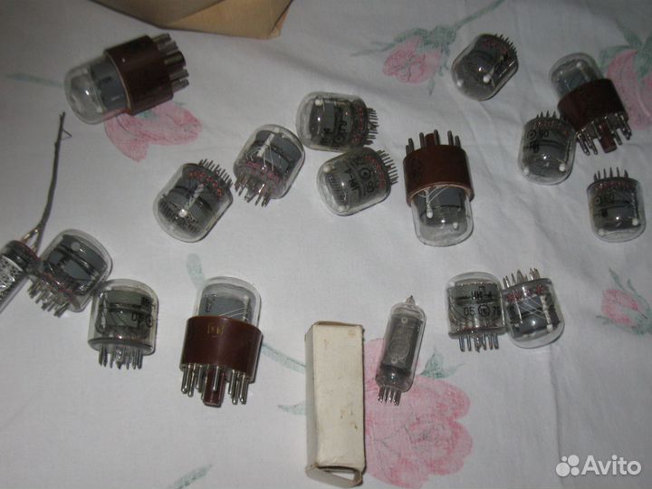 Радиодетали,лампы,динамики