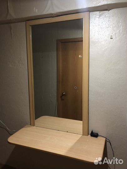 Зеркало с полоской в прихожую