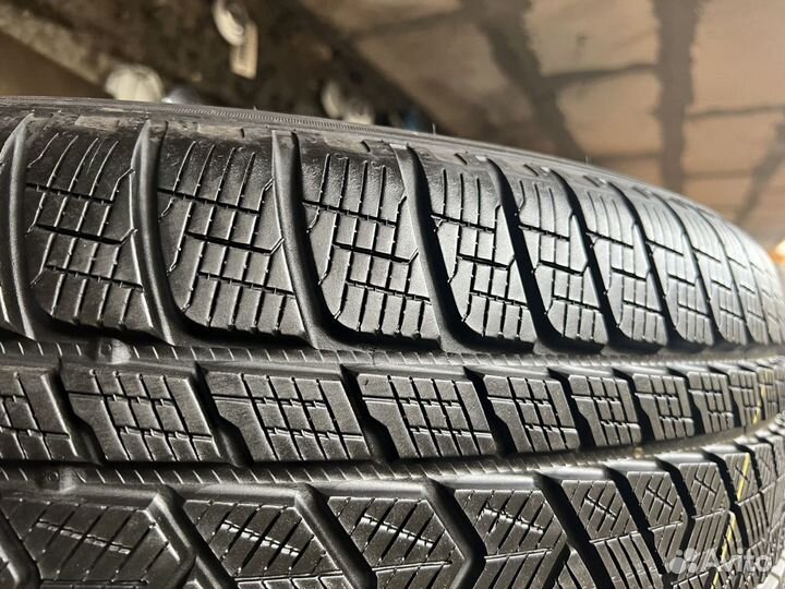 Pirelli Scorpion Winter 275/50 R20
