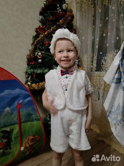 Новогодний костюм зайчика