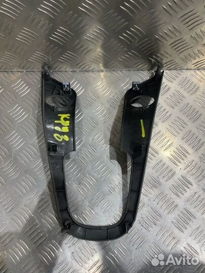 Накладка консоли Chevrolet Cruze седан 1.6 F16D3