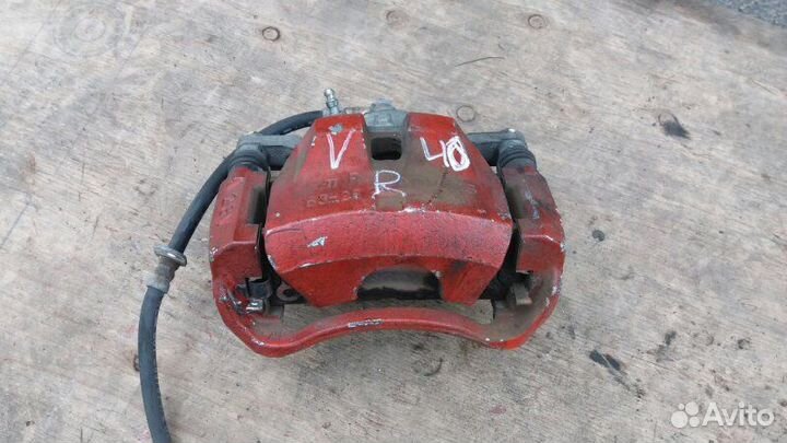 Суппорт тормоз пер правый Toyota Camry V40 06-11г