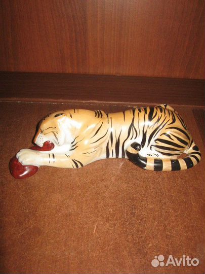 Фарфор.статуэт. 