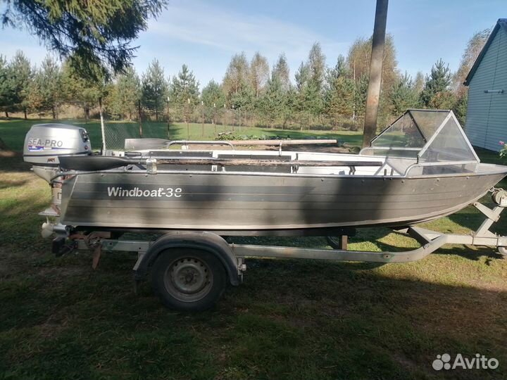 Моторная лодка