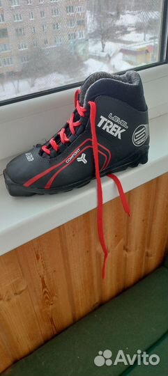 Лыжные ботинки