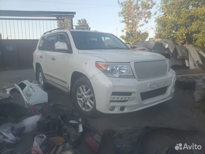 Toyota land cruiser 200 рест в разборе дизель