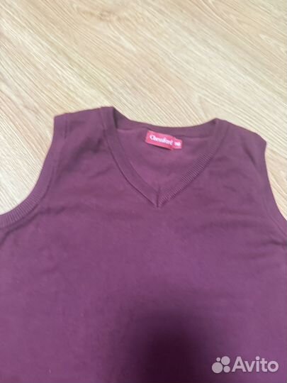 Жилет бордовый школьный 140