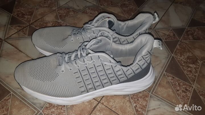 Кроссовки мужские