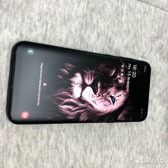 Samsung Galaxy S8+, 4/64 ГБ