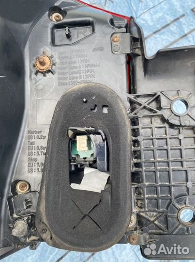 Фонарь Toyota Land Cruiser 200 2007-2012 оригинал