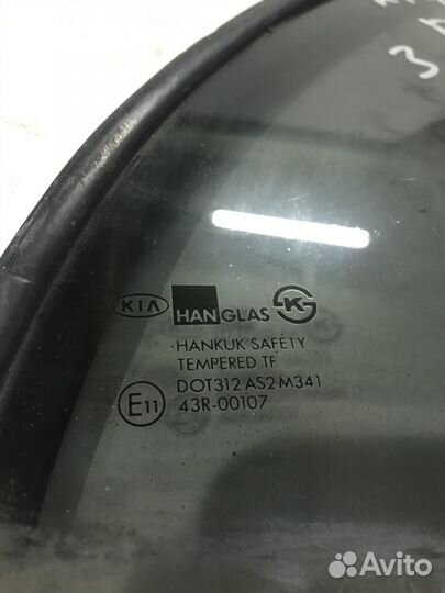 Форточка задняя правая Kia Rio 1