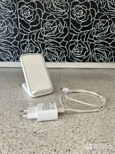 Беспроводная зарядка Samsung