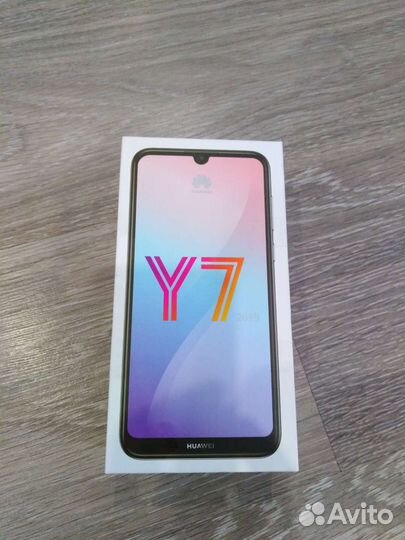 Телефон Huawei y7 2019