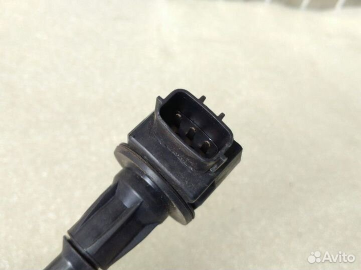 Катушка зажигания Nissan Micra K12 CR12DE 2009