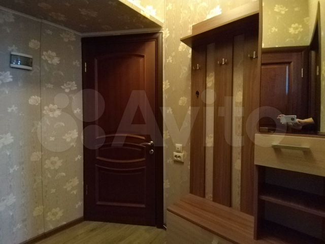 Доля в 7-к. квартире, 21 м², 5/6 эт.