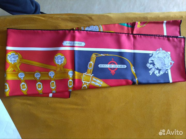 Шарфы платки палантины брендовые