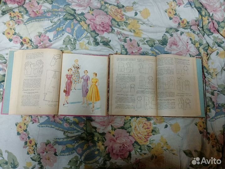 100 фасонов женского платья книга