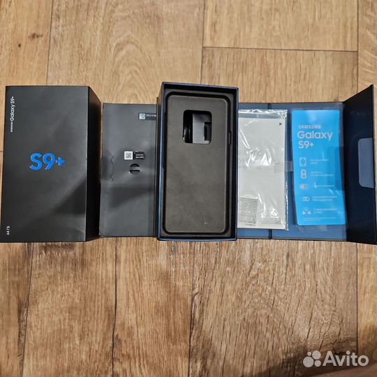 Коробка от телефона Samsung S9+