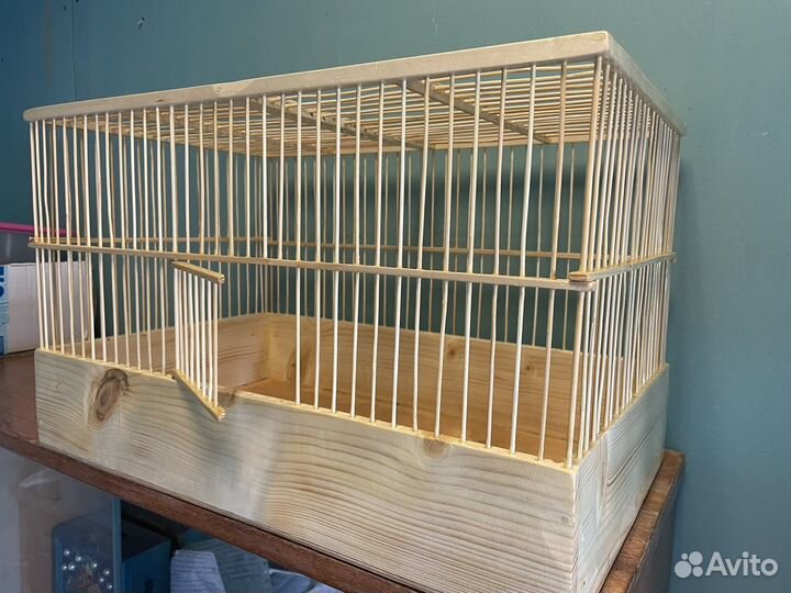 Клетка для птиц из дерева