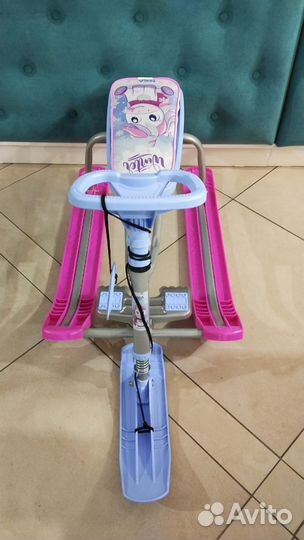 Снегокат для девочки (новый)