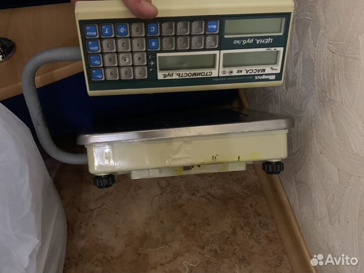 Весы напольные электронные