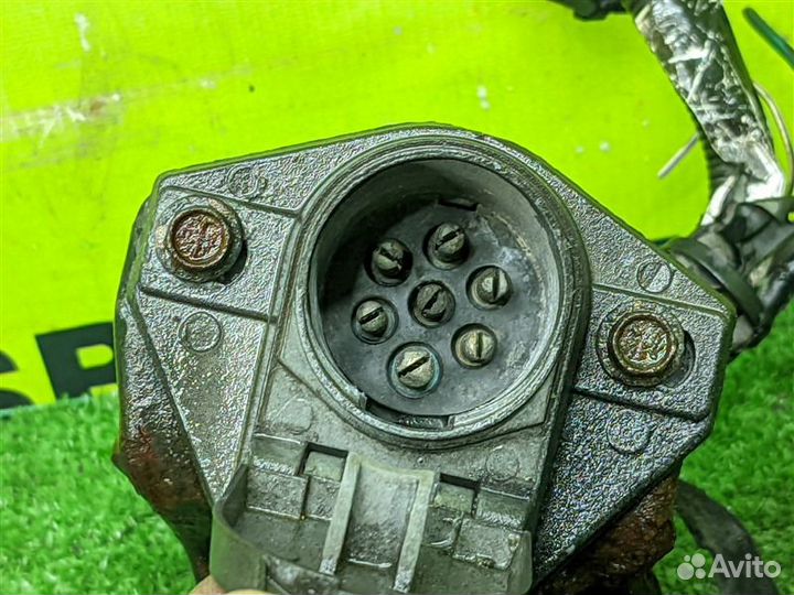 Разъем подключения прицепа задний Lexus Lx570