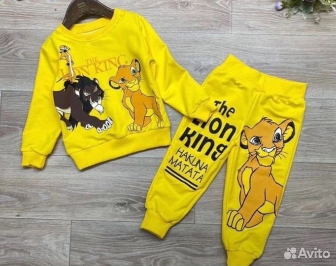 Костюм детский новый