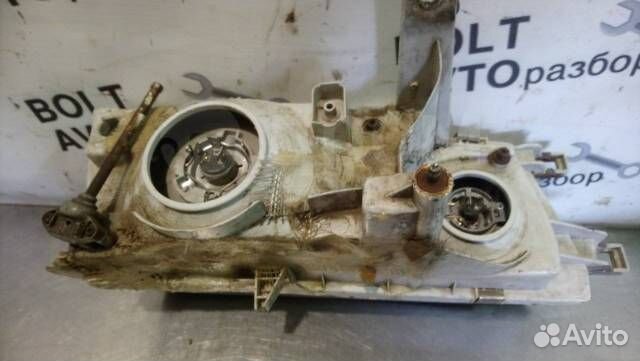 Фара передняя правая Toyota Carina Ed ST180