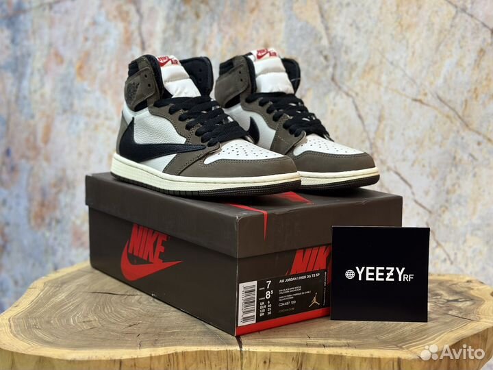 Nike Travis Scott Air Jordan Retro High OG Mocha