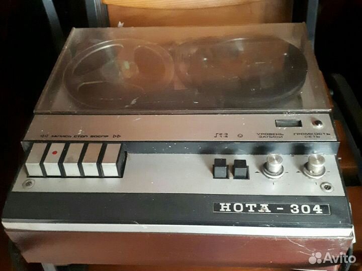 Катушечный магнитофон