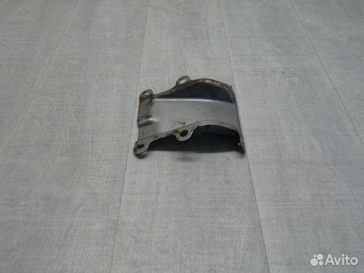 Усилитель пола задний левый Nissan Tiida C11 1.6