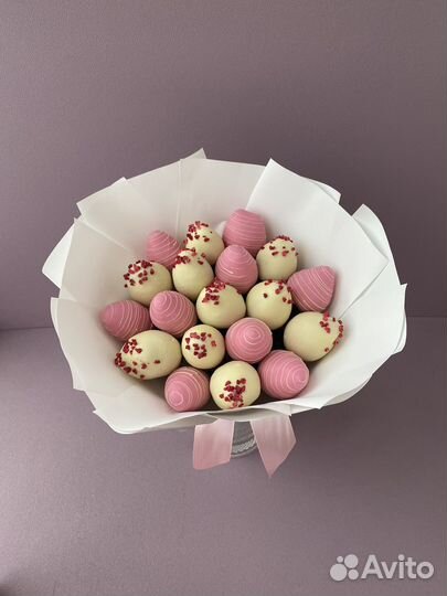 Букеты из клубники в шоколаде