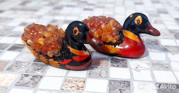 Утка деревянная янтарная пара