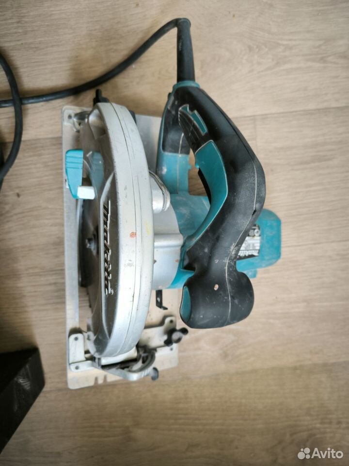 Циркулярная пила Makita hs7601