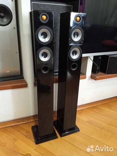 Monitor audio Radius 270