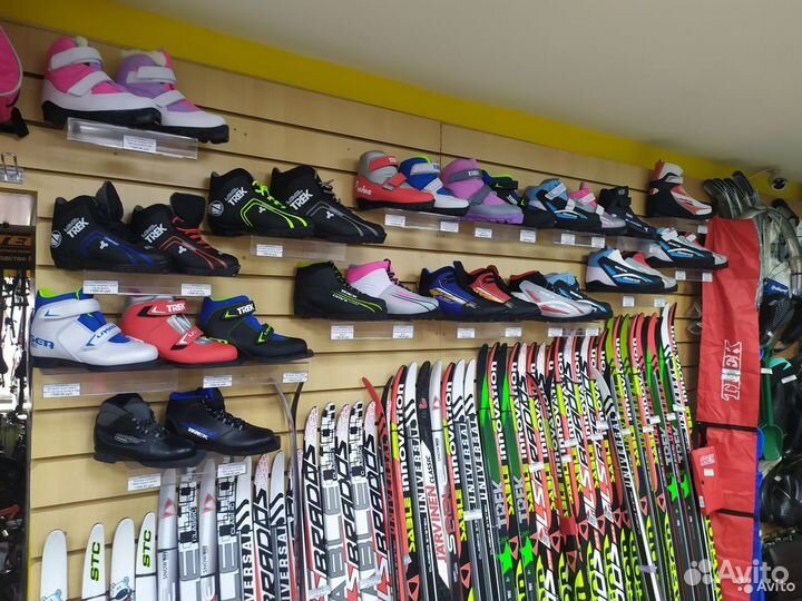 Лыжи,Лыжные комплекты,ботинки,палки,крепления и др