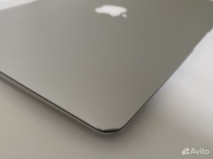 Macbook Air (13-inch, Early 2014)