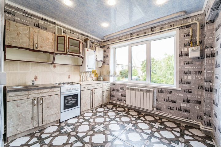 2-к. квартира, 52,2 м², 1/2 эт.