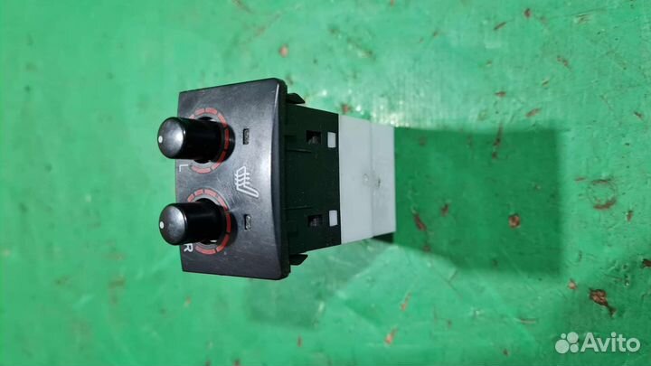 Эбу подогрева сидения TLC200